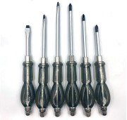 Набор отверток ударных 6 ед. (6.0x100mm, 6.0x125mm, 6.0x150mm) Rewolt T0038 Набор отверток ударных 6 ед. (6.0x100mm, 6.0x125mm, 6.0x150mm) Rewolt T0038